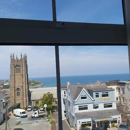 Surfside Stop 3* Newquay (Cornwall)